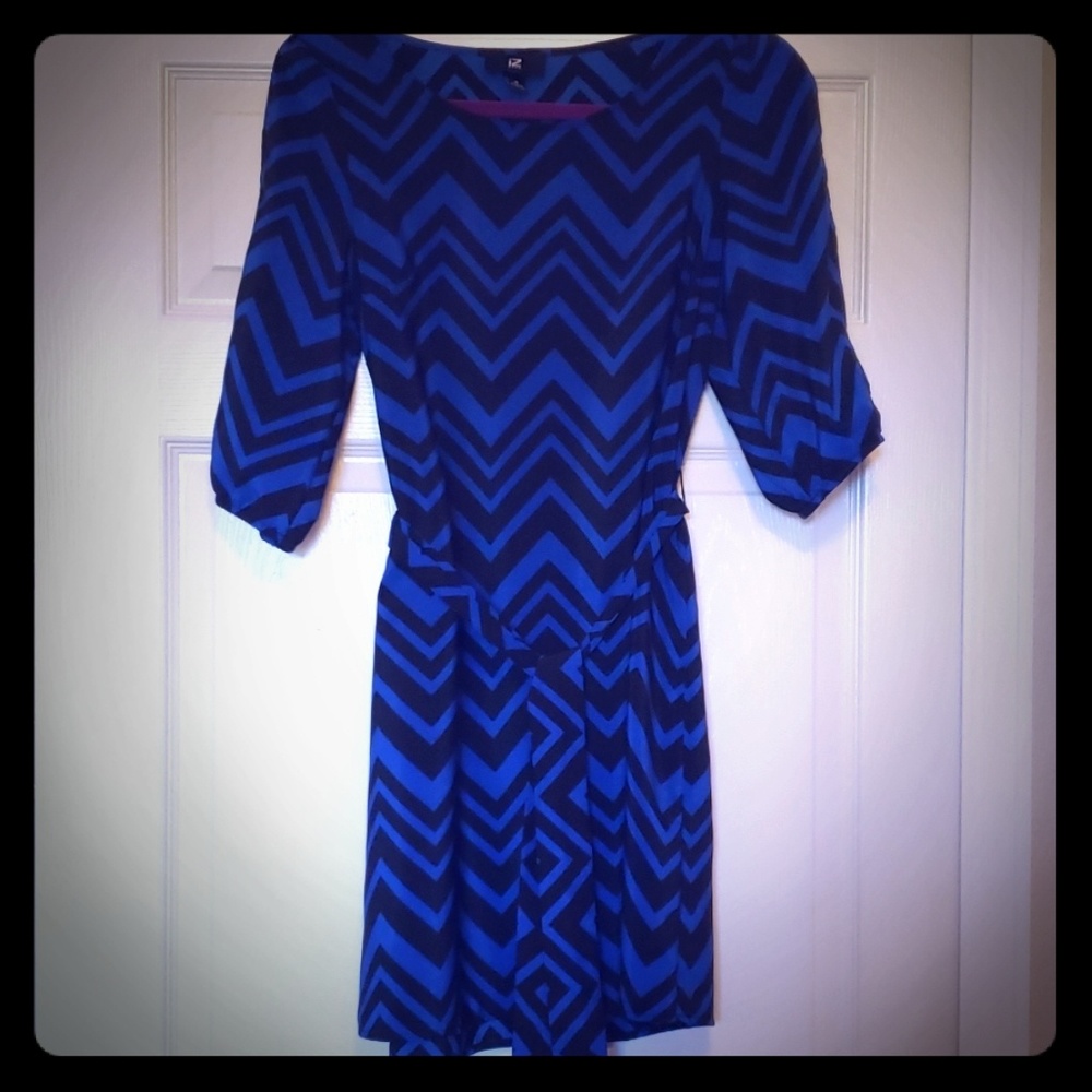 Chevron polyester belted dress
